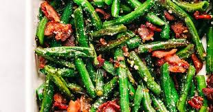 Garlic Parmesan Green Beans With Bacon Recipe Yummly Recipe Parmesan Green Beans Green Beans Green Beans With Bacon