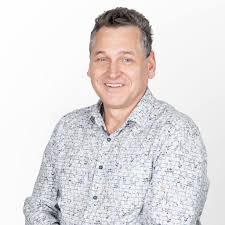 The effectively vaccinated surface area in our campaign of 240 km 2 (2012) was much lower than the 770 km2 assumedinanearlier simulation (14). Stadler Aus Nurnberg In Der Personensuche Von Das Telefonbuch