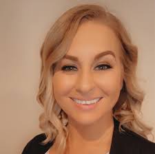 Stephanie Brantley's Instagram, Twitter & Facebook