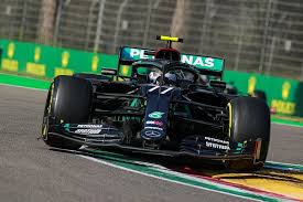 La pattuglia acrobatica nazionale stende il tricolore sull'autodromo internazionale enzo e dino ferrari di imola. F1 Emilia Romagna Gp Bottas Snatches Pole From Hamilton At Imola