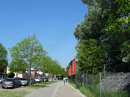 In the wake of this, strong antipathy to anything that might be labelled socialist, or worse, communist, made it much harder to build support for social welfare policies of universal. Wien Wiener Wasserweg