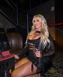 Alyssa Grassie - Free sexy pics, galleries & more at Babepedia