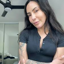 Angelina grace (@angelina_grace077)