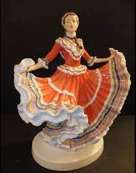 Royal Doulton Dances Of The World Mexican Hat Dance Figurine Hn5463 Signed Http Www Ebay Com Royal Doulton Figurines Mexican Hat
