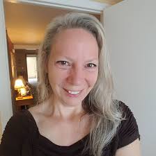 Lindsey Pickering. LMT