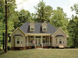 Frank betz associates offers one story house plans in diverse floor plan designs, square footages and elevation styles. Pennridge Point Country Home Plan 016d 0062 House Plans And More