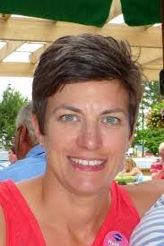 Carrie Duff's Instagram, Twitter & Facebook