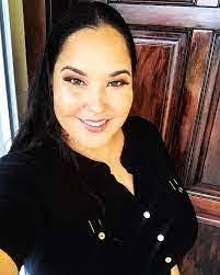 Heather Hack's Instagram, Twitter & Facebook