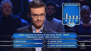 Chi Vuol Essere Milionario Il Pubblico Fa Una Gaffe Su Mahmood Rete 7