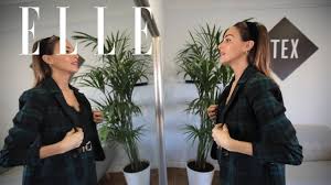 En este caso, rocío osorno lleva un vestido súper auténtico y de inspiración flamenca al que añade, además, la tendencia del negro en siempre parece que cuando nos invitan a una boda pensamos automáticamente: Invitada De Boda Por Rocio Osorno Elle Espana Youtube