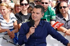 Oh je pense qu'il faut lui demander.. Village Depart Fete Ses 10 Ans Cyril Feraud Fait Pleur Tele Star