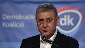 Ferenc gyurcsány was born on june 4, 1961 in pápa, hungary. Szakertok Gyurcsany Ferenc Fogja Meghatarozni Az Egyuttmukodes Kereteit Infostart Hu