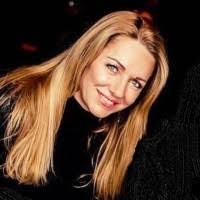 Nina Bellinger's Instagram, Twitter & Facebook