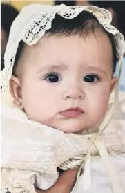 Es bautizada con el nombre de María Paula