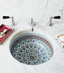 Tolles Waschbecken Mit Ornamenten Runde Waschschussel Eingelassen In Marmorplatte Waschbecken Turkische Dekoration Badezimmer Waschbecken