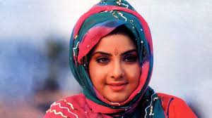 Cute Divya Bharti Hd Wallpaper Hd Wallpaper Beautiful Blonde Girl Wallpaper Too young and early to die. cute divya bharti hd wallpaper hd