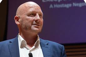 It is difficult to negotiate where neither will trust (samuel johnson). What A Hostage Negotiator Has To Say About How To Reintegrate Into Society Advertising Campaign Asia