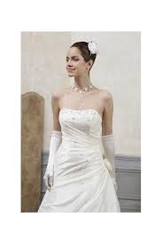 Costume sur mesure et accessoires soucieuses de proposer des produits toujours plus exclusifs et fortes d'une expérience dans le mariage de plus de 6 ans, il était temps pour nous de. Point Mariage Mod Lagos Collection 2015 Weddalia