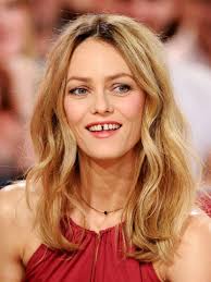 But if you'd like to add a pinch of edginess to the look, then go for a bolder, contrasting hair the beautiful thing about honey hair colour is that it looks fantastic teamed with darker hues. Omg Johnny Depp S Ex Vanessa Paradis Ditches Long Blonde Hair For Short Dark Pixie Cut Celebsnow