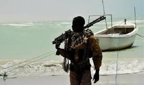 Il mio amico stephan è un capitano di nave indipendente e amministra il suo business di barche a l'ho chiamato su skype per farmi raccontare di quanto si sia divertito con i pirati somali nel mar per la minaccia dei pirati? I Pirati Assaltano Una Nave Olandese Nel Golfo Di Guinea 15 Marinai Sequestrati Globalist