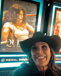 So much fun @ the @regalmovies #nashville PREMIERE of @queenofthering  🤠🎬🍿 #queenofthering #film #movie #wwe #smackdown #wwechamber