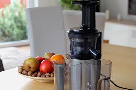 This will give the slow juicer the opportunity to completely squeeze the fruit and vegetables. Panasonic Mj L500sxe Slow Juicer Testbericht