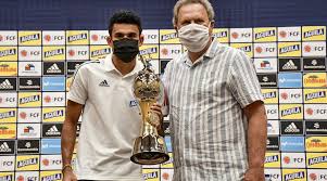 Noticias de la copa betplay, resultados, posiciones, calendario y toda la información del torneo entre equipos de la a y la b del fútbol colombiano. Luis Diaz Recibio Su Trofeo Como Goleador De La Conmebol Copa America 2021 Federacion Colombiana De Futbol