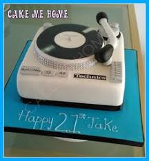 Wenn ergebnisse zur automatischen vervollständigung angezeigt werden, verwenden die pfeile nach oben und unten, um sie dir anzusehen und sie auszuwählen. 26 Schallplatten Cake Ideen Schallplatten Motivtorten Kuchen