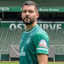Constantin braun trägt unser heimtrikot. Sv Werder Bremen Trikot Home 21 22 Werder Bremen Fan Shop