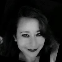 80+ perfiles de «Nora»