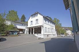 Im außenbereich befinden sich ein beachvolleyballfeld, tischtennisplatten, tischfußball und. Haus Zum Verkauf Hauptstrasse 23 65326 Aarbergen Michelbach Aarbergen Mapio Net