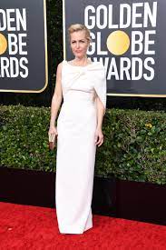 / ˈ dʒ ɪ l l iː ɛ n /; Gillian Anderson At The 2020 Golden Globes The Red Carpet Looks At The 2020 Golden Globes Are Everything We Want And More Popsugar Fashion Middle East Photo 64
