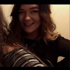 Iona Thomson (@ionathom1)