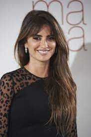 Penelope looks very elegant with a long, curly hair style. Pin On Hairstyles