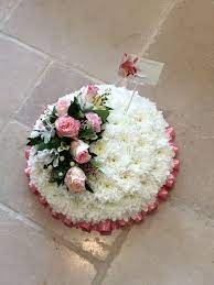 Simply Beautiful Funeral Posy Tribute White Chrysanthemum Based With Gorgeous Pink Rose And Seasona Funeral Floral Funeral Flower Arrangements Funeral Flowers