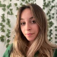 4700+ "Léonor" profiles