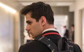 Since they will be living on different sides of the world, nadia and guzmán (miguel bernadeau) decided to put a. Elite Season 3 Episode 8 Recap Polo And The Murderer