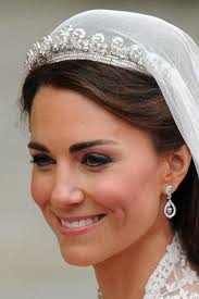 Magazine» planen prinz williams, 27, und kate middleton, 28, sich am 29. Grosshandel Kate Middleton Romatic Shiny Tiaras Kristalle Kronen Hochzeit Brautschmuck Set Up A Tent Jewelry Conventionsjewelry Set Box Aliexpress