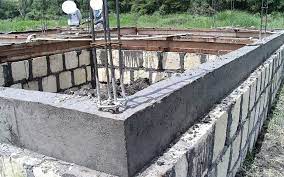 Saya mau merubah bentuk rumah saya menjadi 25 tkt dgn perkiraan luas bangunan 200 250 mtr kira2 berapa biaya yg hrs saya sediakan dgn asumsi biaya yg paling murah menurut perhitungan bpk. 9 Bahan Bangunan Terbaik Untuk Pondasi Rumah Kokoh Rumah123 Com