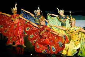 5 Tarian Tradisional Daerah Jawa Barat Tokopedia Blog