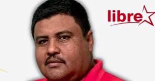 ATENTADO contra candidato a la alcaldía del partido Libre en Esparta. El  vehículo del aspirante, Javier Villalta, fue atacado a balazos por  desconocidos cuando se dirigía a su vivienda, en Lombardía, Esparta,