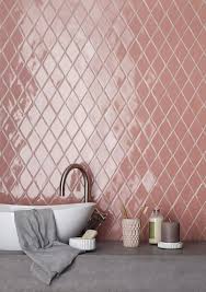 Spc, also known as rigid core vinyl, is the. Portugiesischer Fliesenrosadiamant Architektur Und Kunst In 2020 Badkamer Roze Roze Badkamer Tegels