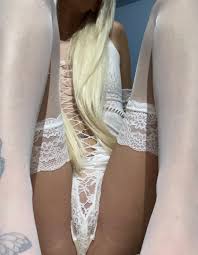 molly🍑 (@urfaveblondie_x)  X