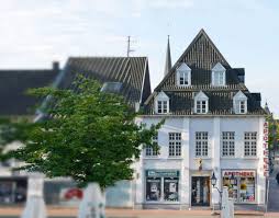 Die stadt moers veröffentlicht daten aus verschiedenen bereichen der verwaltung: Lowen Apotheke Moers Start