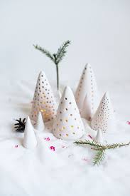 Basteln weihnachten und advent weihnachtsgesteck modern 2019, papprollen adventskalender advent calendar made with, weihnachtsbasteln drei bastelideen basteln weihnachten, weihnachten advent holz gesteck teelicht auf holzscheibe, quot advent und weihnachten quot basteln für kinder. Kreativ Im Advent 13 Ideen Furs Weihnachtsbasteln Mit Kindern Solebich De