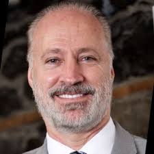 Kacey Mee's Instagram, Twitter & Facebook