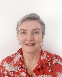 Geraldine Burke's Instagram, Twitter & Facebook