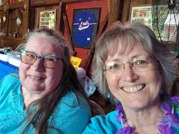 A #throwback to 1977-1978 Bandolera Officers ~Lynda Ligon, Sherri  (Seifert)Jacob, Doris Dietz, Pat Fitzgerald, Rori Dozier. These were sweet  days 💚🤍