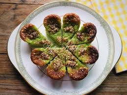 Masukkan telur dan blend sekejap. Kuih Bakar Kemboja Istimewa Azie Kitchen Azie Kitchen