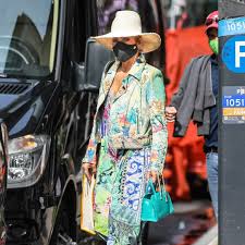 I am in no way affiliated with jennifer lopez or her relative and management. Jennifer Lopez Makes The Case For Dressing Up Again Vogue